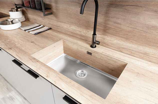 Sinks incorporated into the counter - img0 - CREO Kitchens